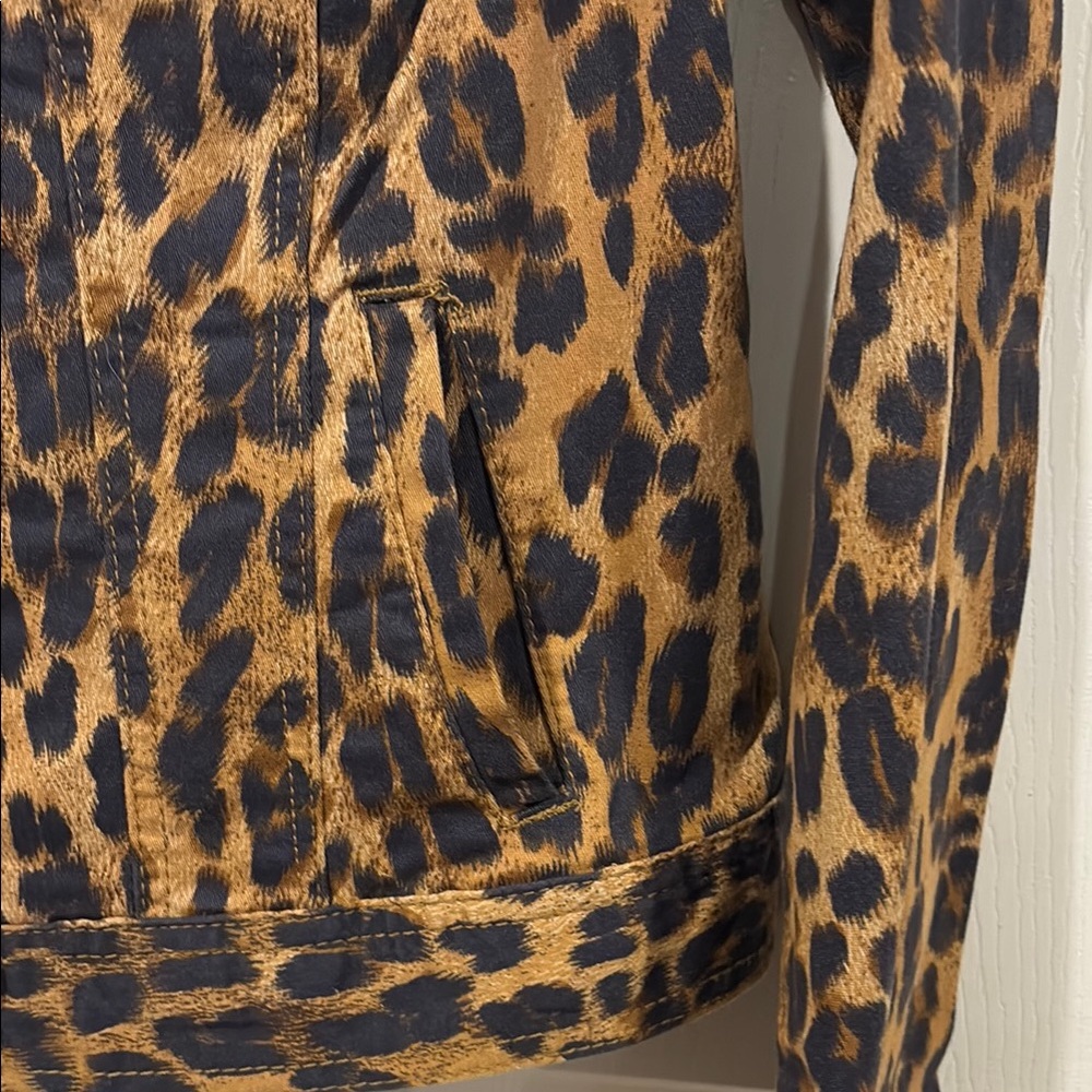 NEW! Style & Co. Leopard Print Jean Jacket in Brown and Black - Picture 8 of 8